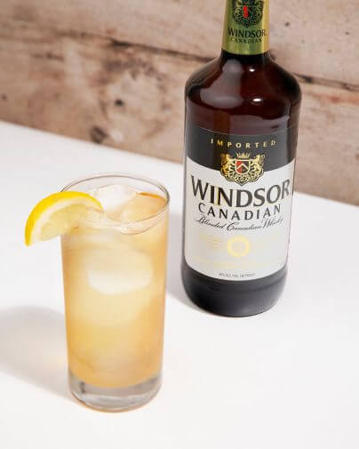 Windsor Canadian Ginger Cocktail with a Windsor Canadian bottle